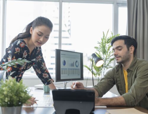 Maksimalkan Bisnis Anda dengan 8 Fitur Utama Accurate Online